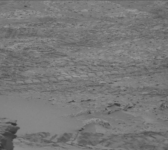 Sol 3669: Mast Camera (Mastcam)