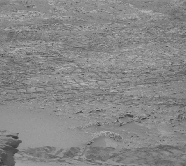 Sol 3669: Mast Camera (Mastcam)