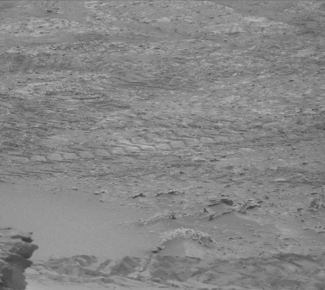 Sol 3669: Mast Camera (Mastcam)