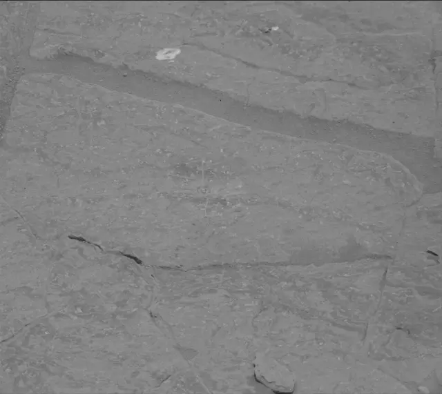 Sol 3669: Mast Camera (Mastcam)