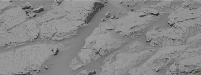 Sol 3671: Mast Camera (Mastcam)