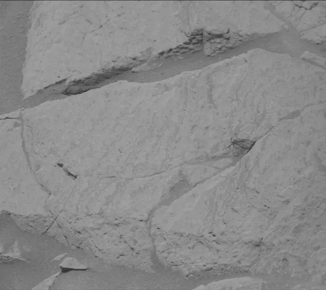 Sol 3671: Mast Camera (Mastcam)