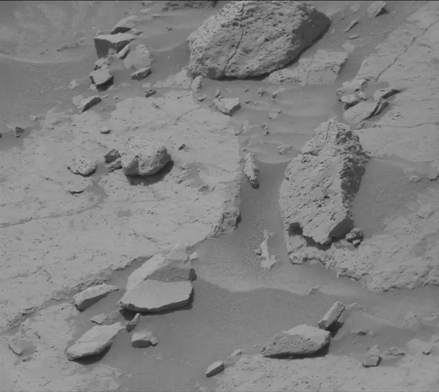Sol 3671: Mast Camera (Mastcam)