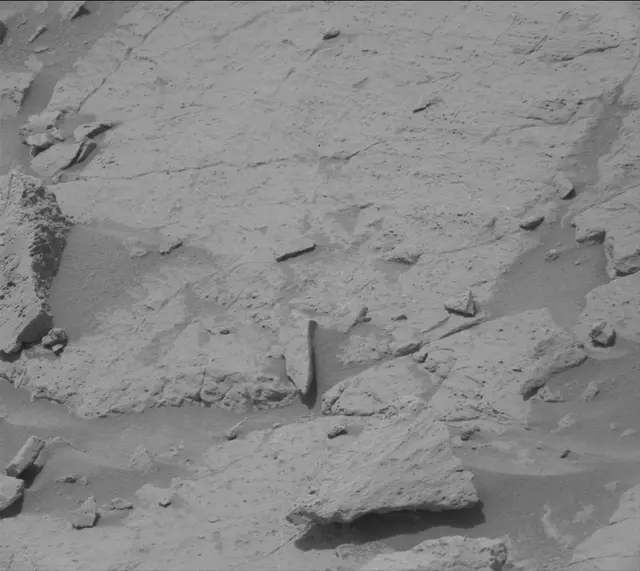 Sol 3671: Mast Camera (Mastcam)