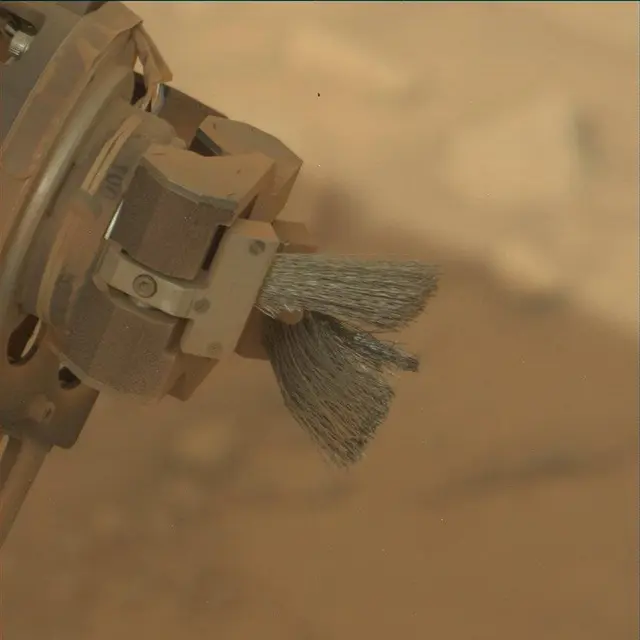 Sol 3671: Mast Camera (Mastcam)