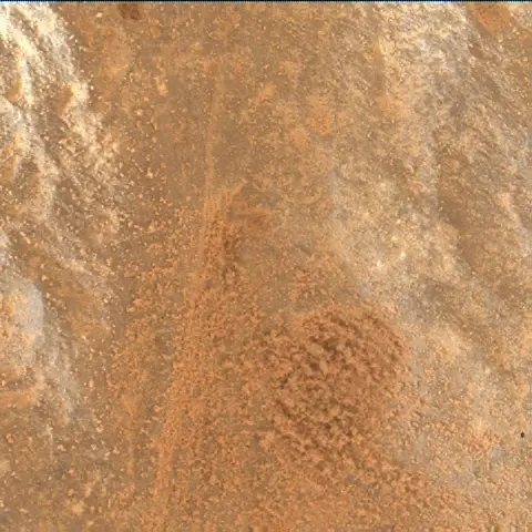 Sol 3671: Mars Hand Lens Imager (MAHLI)