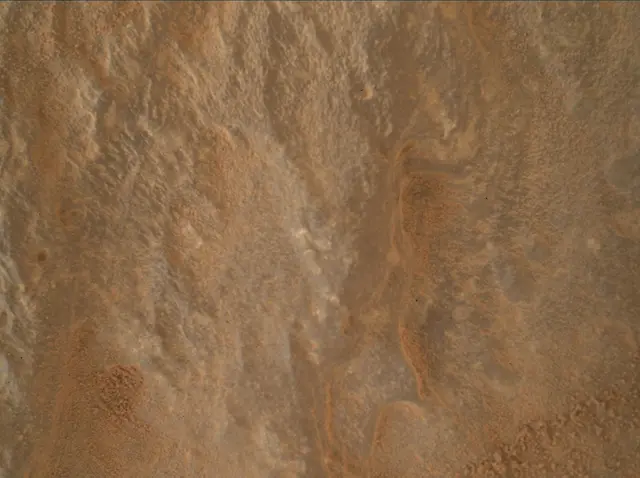 Sol 3671: Mars Hand Lens Imager (MAHLI)