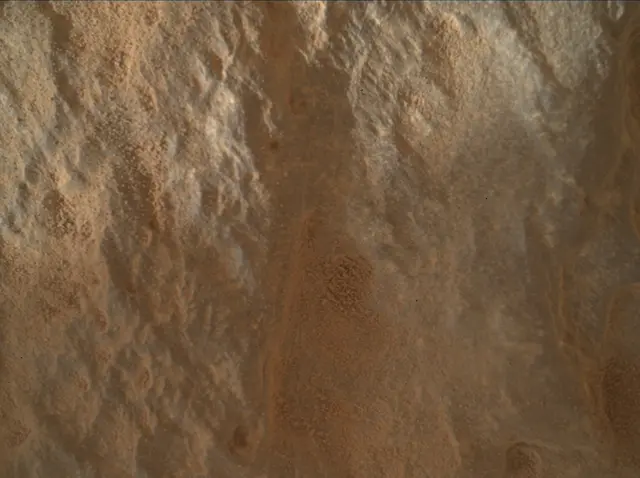 Sol 3671: Mars Hand Lens Imager (MAHLI)