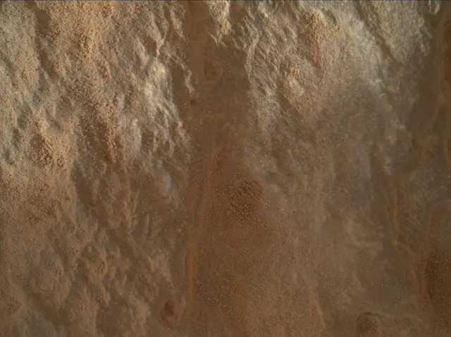 Sol 3671: Mars Hand Lens Imager (MAHLI)