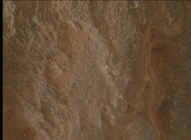 Sol 3671: Mars Hand Lens Imager (MAHLI)