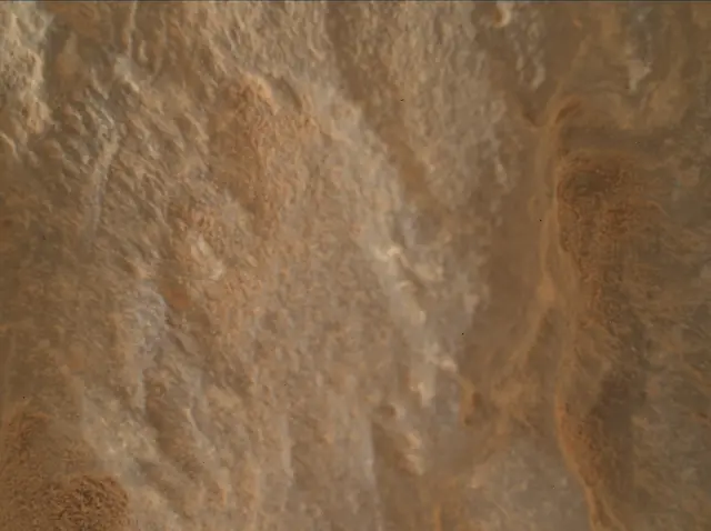 Sol 3671: Mars Hand Lens Imager (MAHLI)