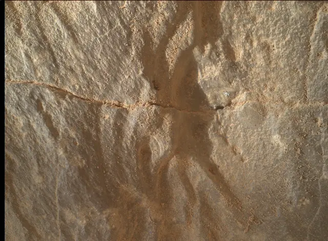 Sol 3671: Mars Hand Lens Imager (MAHLI)