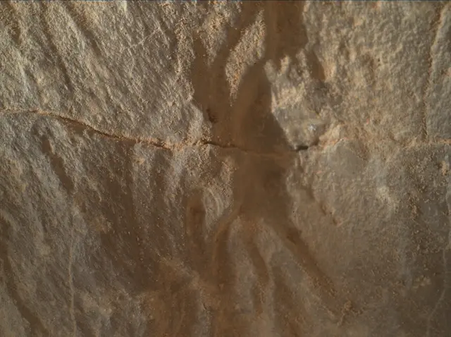 Sol 3671: Mars Hand Lens Imager (MAHLI)
