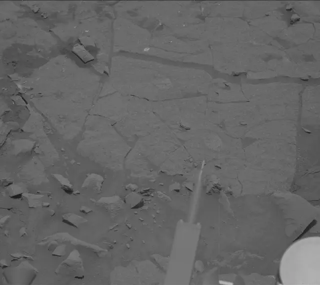 Sol 3672: Mast Camera (Mastcam)