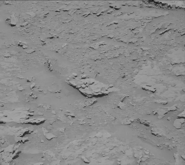 Sol 3672: Mast Camera (Mastcam)