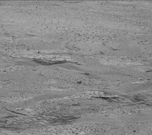 Sol 3672: Mast Camera (Mastcam)