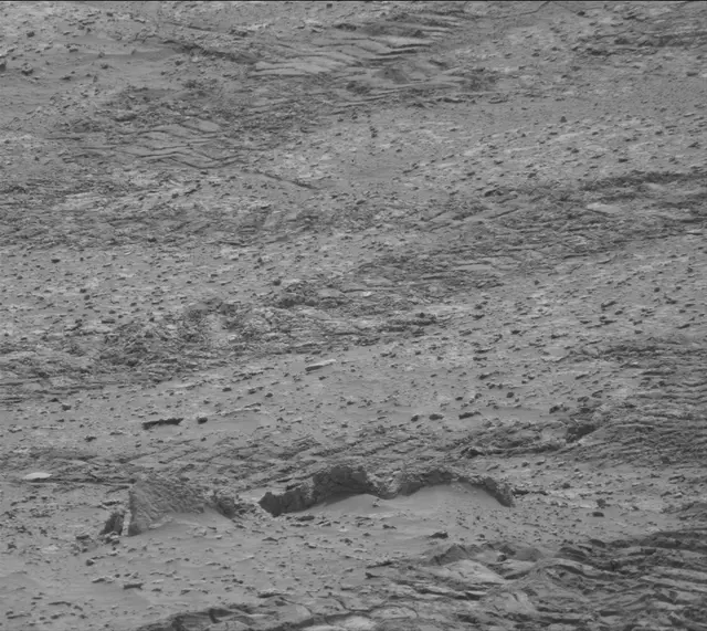 Sol 3672: Mast Camera (Mastcam)