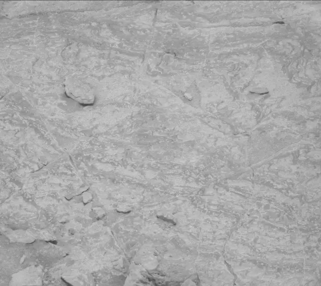 Sol 3672: Mast Camera (Mastcam)