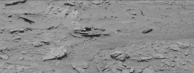 Sol 3674: Mast Camera (Mastcam)