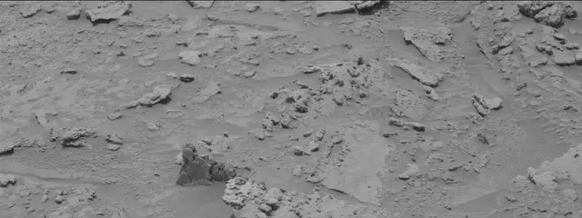 Sol 3674: Mast Camera (Mastcam)