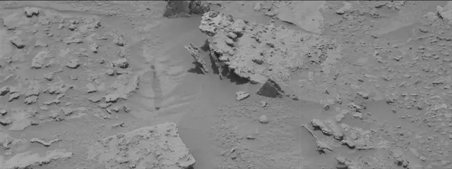 Sol 3674: Mast Camera (Mastcam)