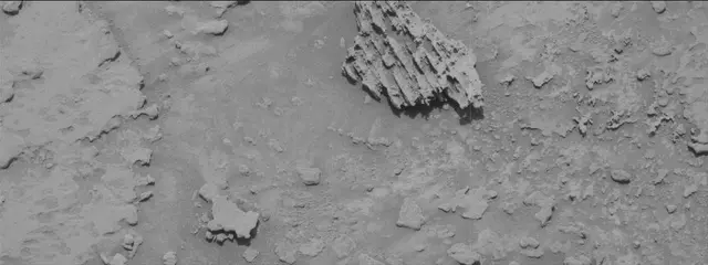 Sol 3674: Mast Camera (Mastcam)