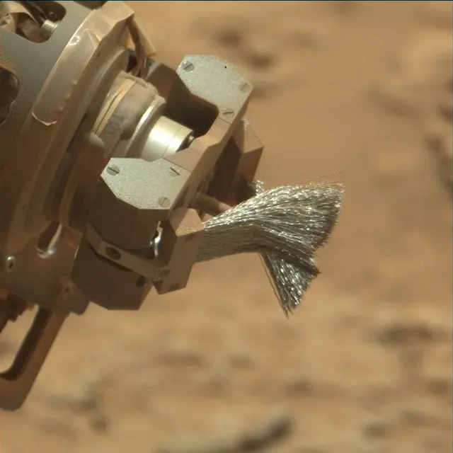 Sol 3674: Mast Camera (Mastcam)