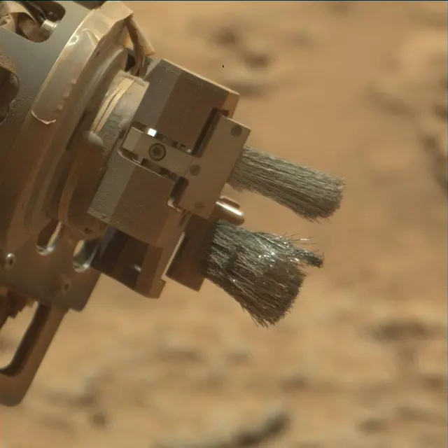 Sol 3674: Mast Camera (Mastcam)