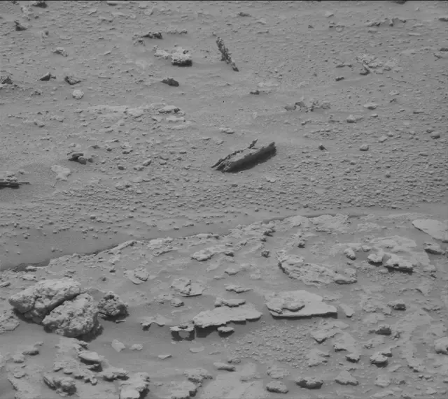Sol 3674: Mast Camera (Mastcam)