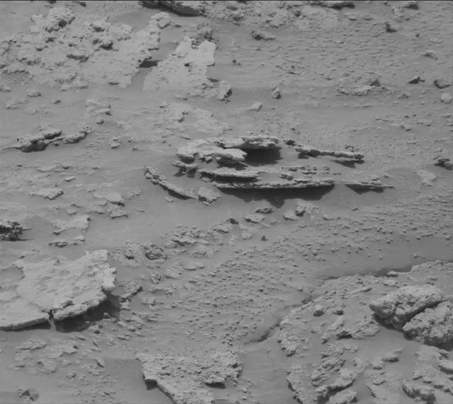 Sol 3674: Mast Camera (Mastcam)