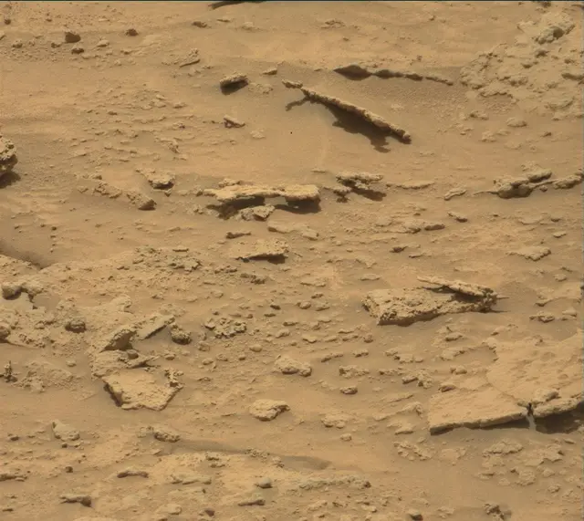 Sol 3674: Mast Camera (Mastcam)
