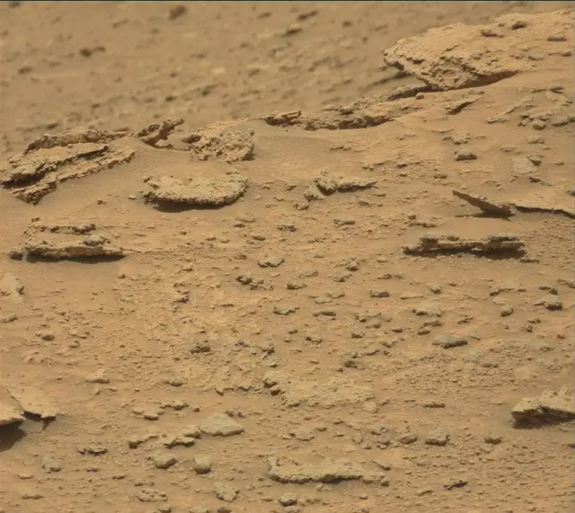 Sol 3674: Mast Camera (Mastcam)