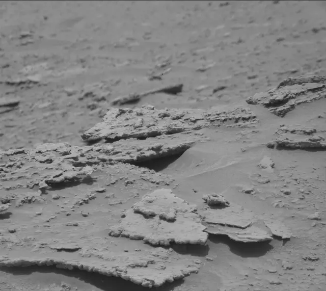 Sol 3674: Mast Camera (Mastcam)
