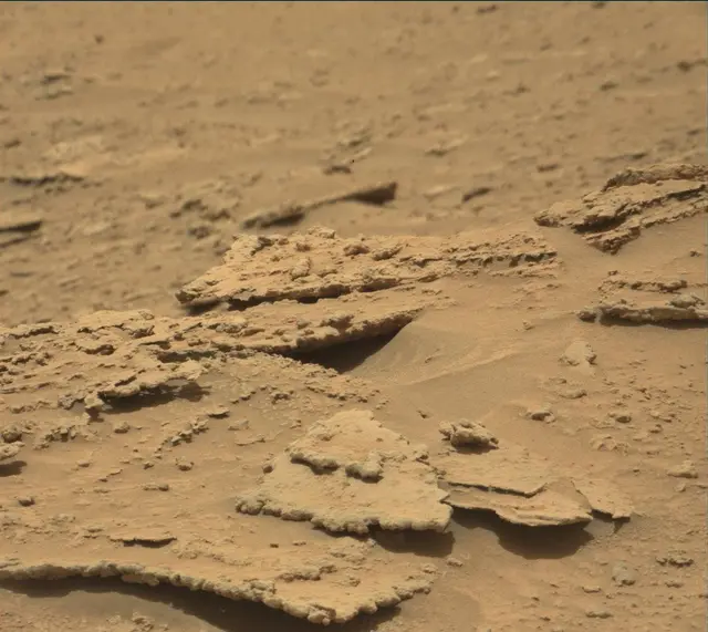 Sol 3674: Mast Camera (Mastcam)