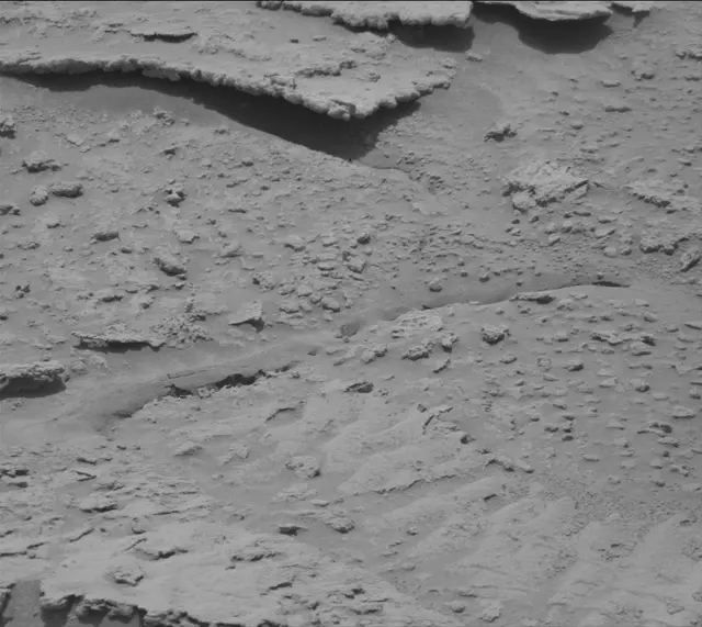 Sol 3674: Mast Camera (Mastcam)