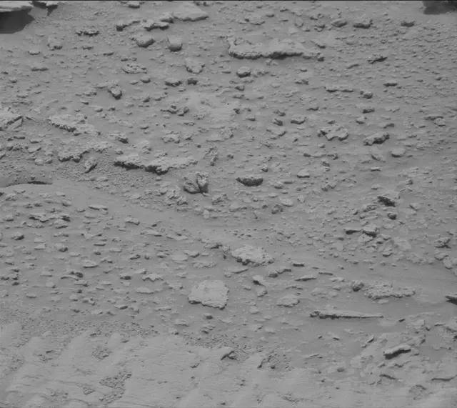 Sol 3674: Mast Camera (Mastcam)