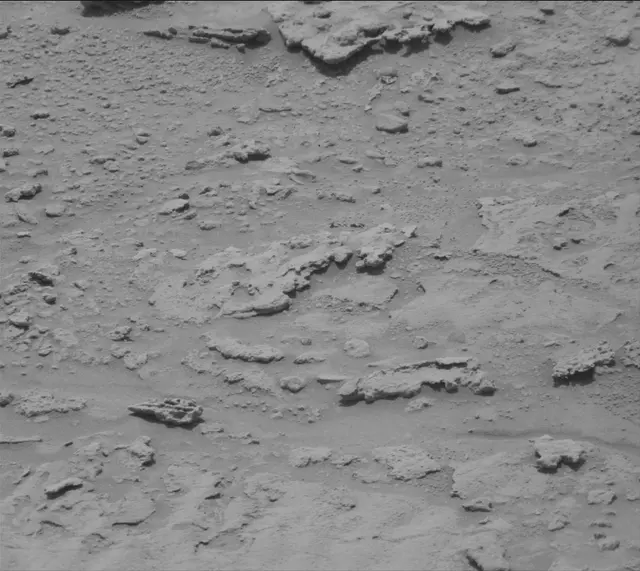 Sol 3674: Mast Camera (Mastcam)