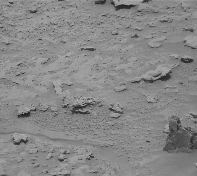 Sol 3674: Mast Camera (Mastcam)