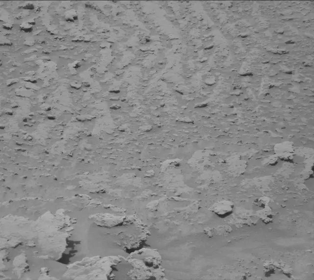 Sol 3674: Mast Camera (Mastcam)