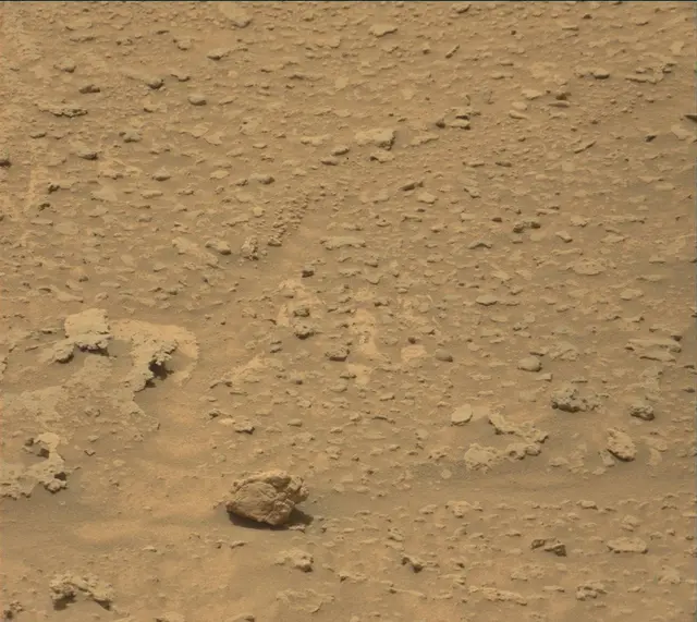 Sol 3674: Mast Camera (Mastcam)