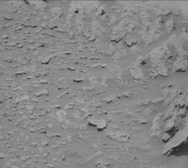 Sol 3674: Mast Camera (Mastcam)