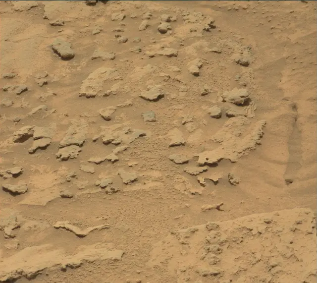 Sol 3674: Mast Camera (Mastcam)