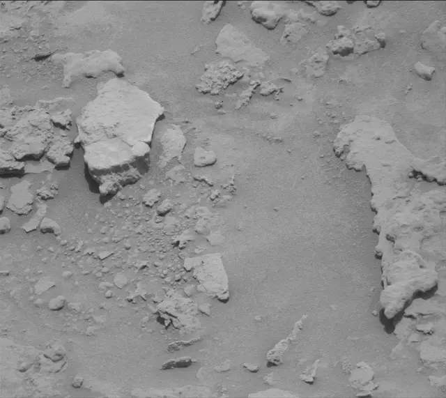Sol 3674: Mast Camera (Mastcam)
