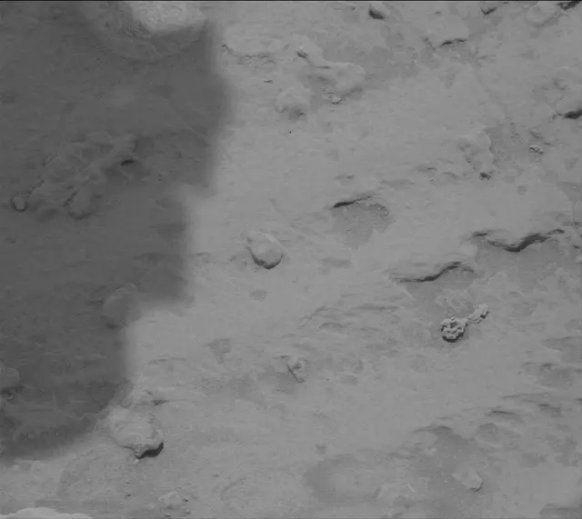 Sol 3674: Mast Camera (Mastcam)
