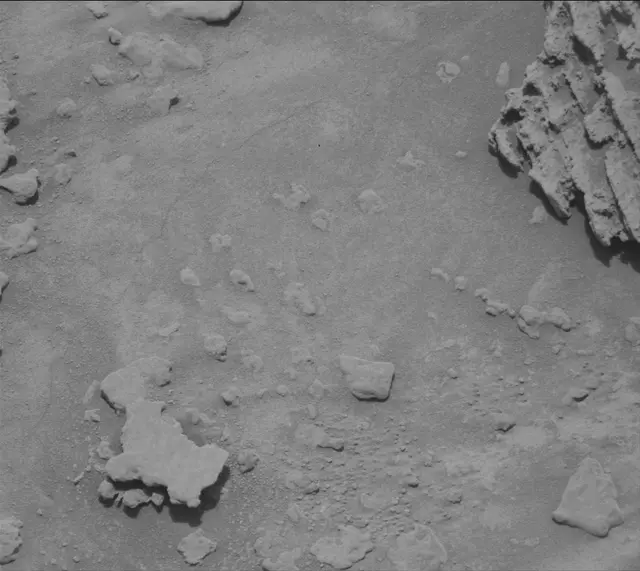 Sol 3674: Mast Camera (Mastcam)