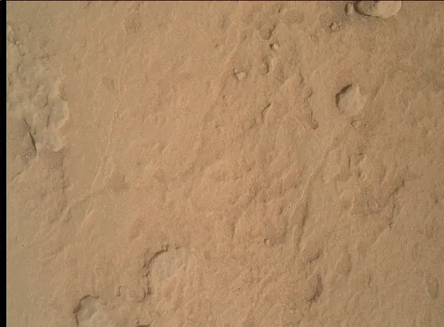 Sol 3674: Mars Hand Lens Imager (MAHLI)