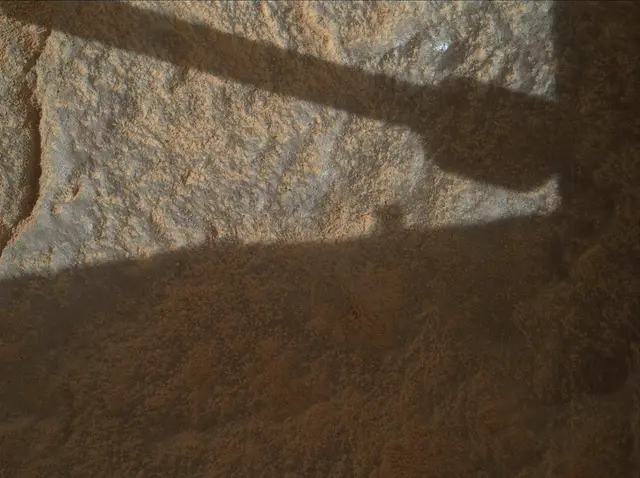 Sol 3674: Mars Hand Lens Imager (MAHLI)