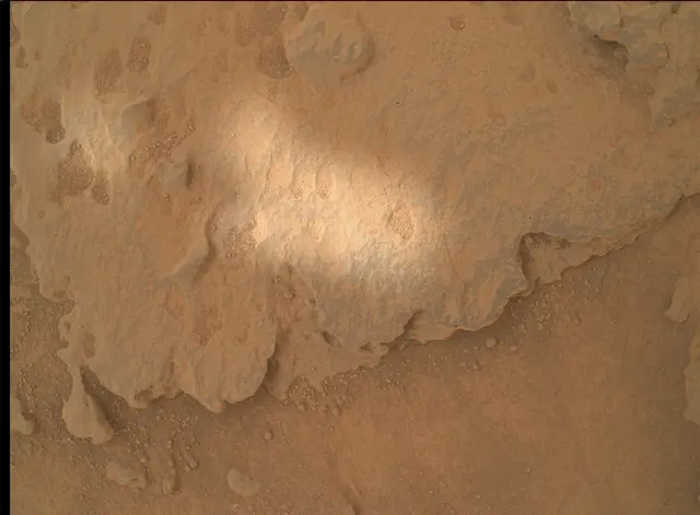 Sol 3674: Mars Hand Lens Imager (MAHLI)