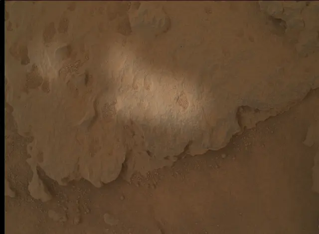 Sol 3674: Mars Hand Lens Imager (MAHLI)