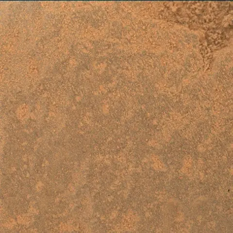 Sol 3674: Mars Hand Lens Imager (MAHLI)